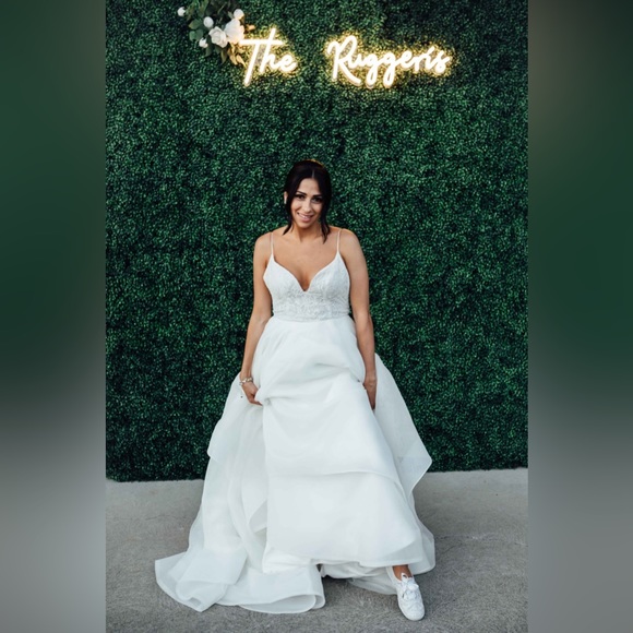 Hayley Paige Wedding Gown - Picture 2 of 3